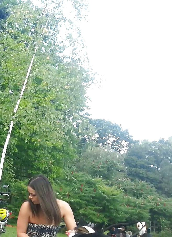 16P Spy sexy girl in grass romanian