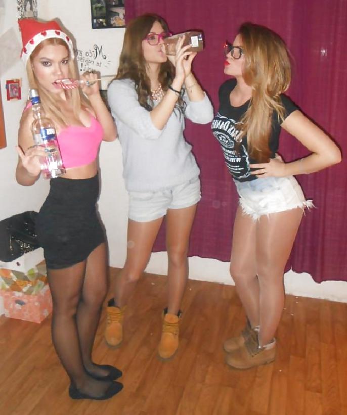 25P Serbian girls in pantyhose 4