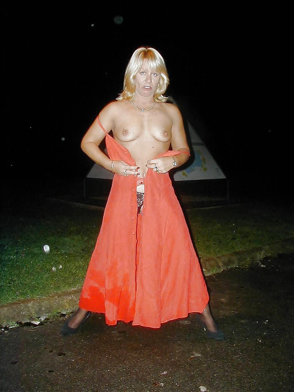 21P Dogging Blonde