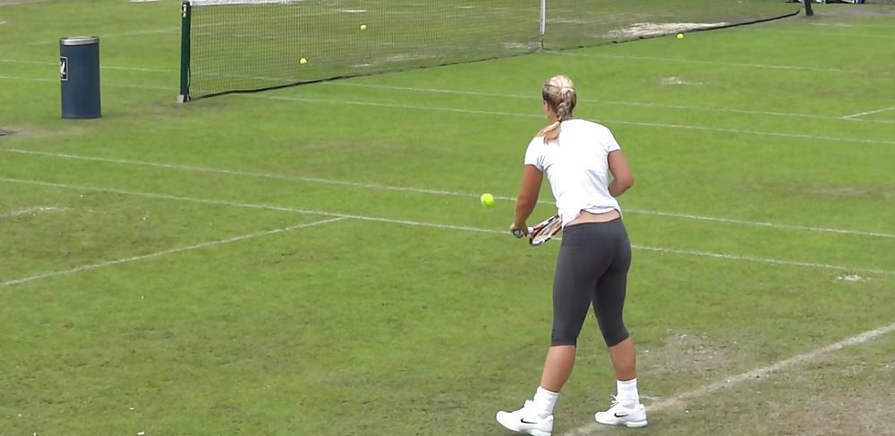 18P Sabine Lisicki.. that BODY