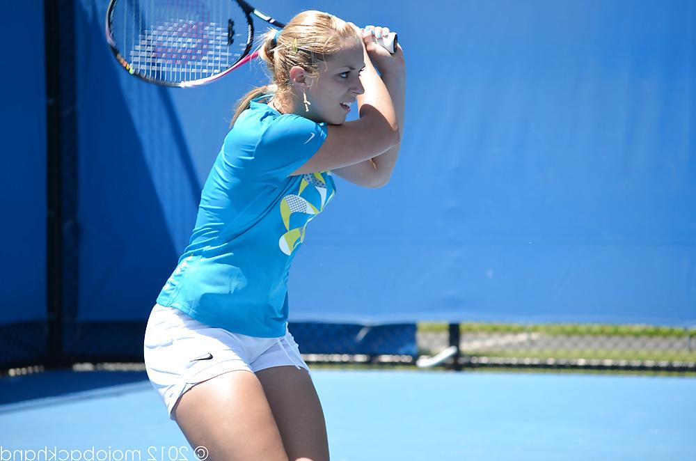 18P Sabine Lisicki.. that BODY