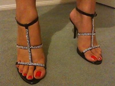 15P Persian feet