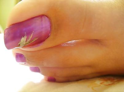15P Persian feet