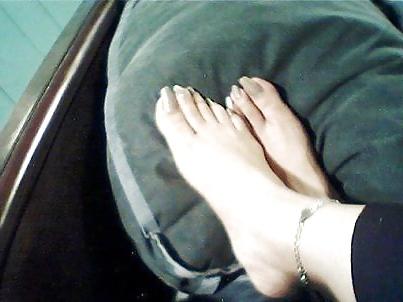 15P Persian feet