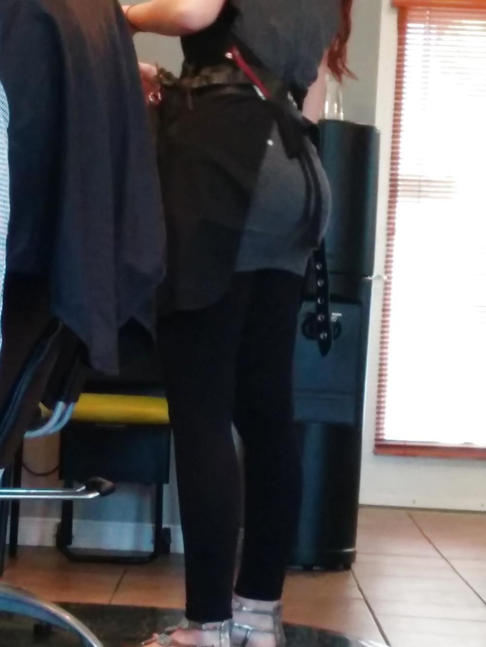 4P This hairdresser...