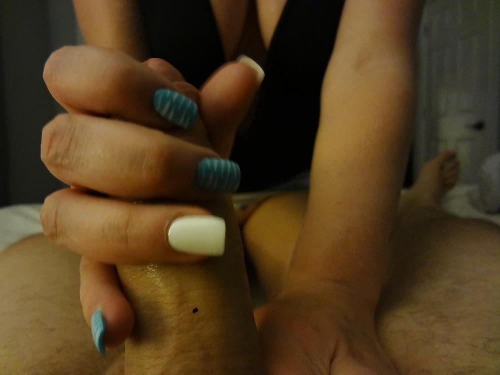 11P Long nail handjob