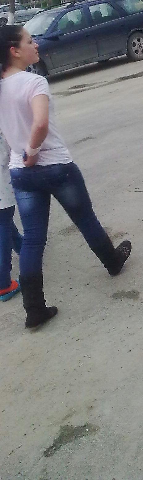 20P Sexy ass old + young romanian
