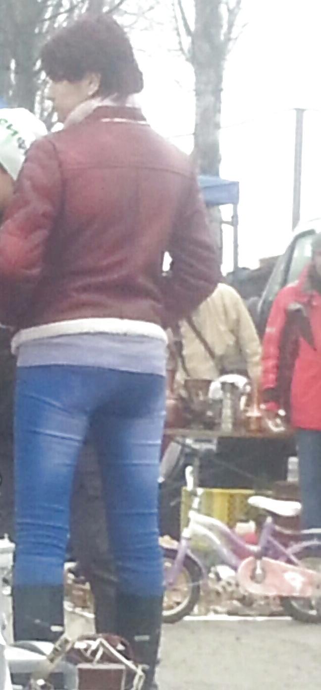 20P Sexy ass old + young romanian