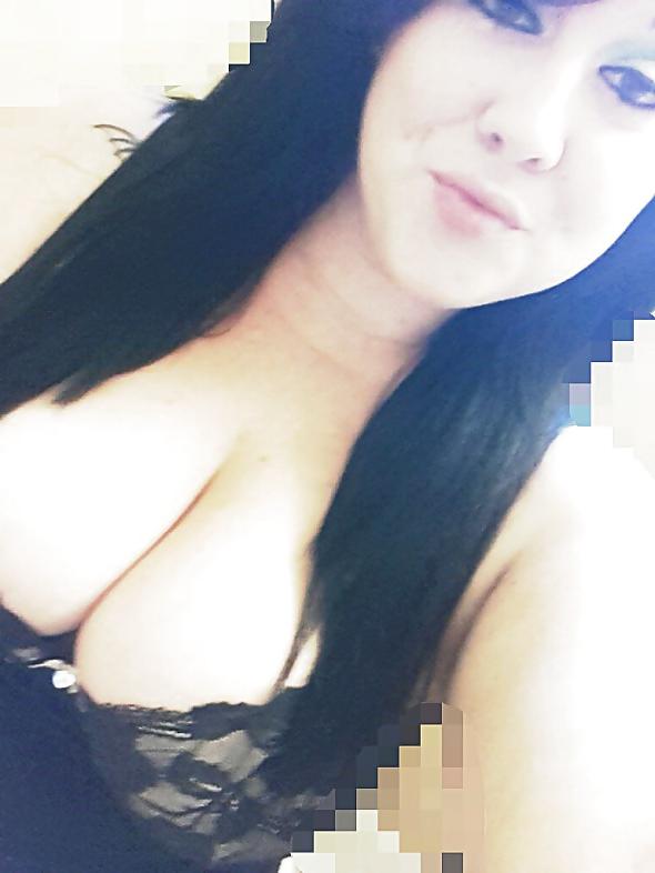 5P Thick White girl with big tits PAWG