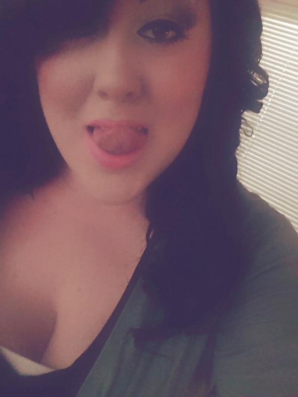 5P Thick White girl with big tits PAWG
