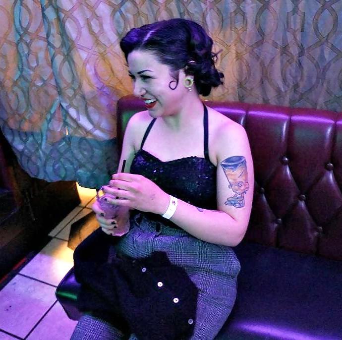 25P Sexy Pinup Girl Hannah - aka Doll Face