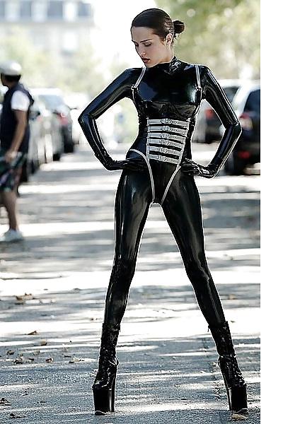 25P Latex VI