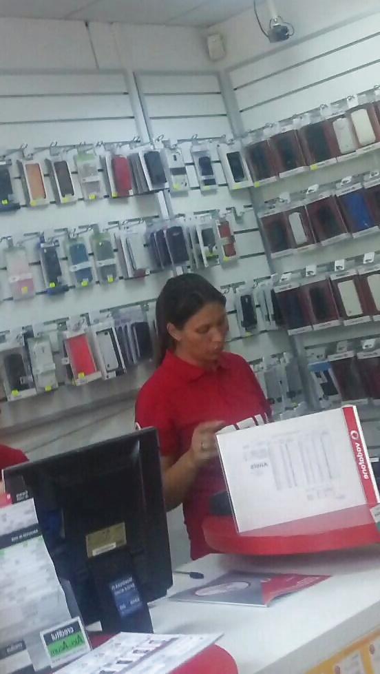 17P Spy old + young supermarket romanian