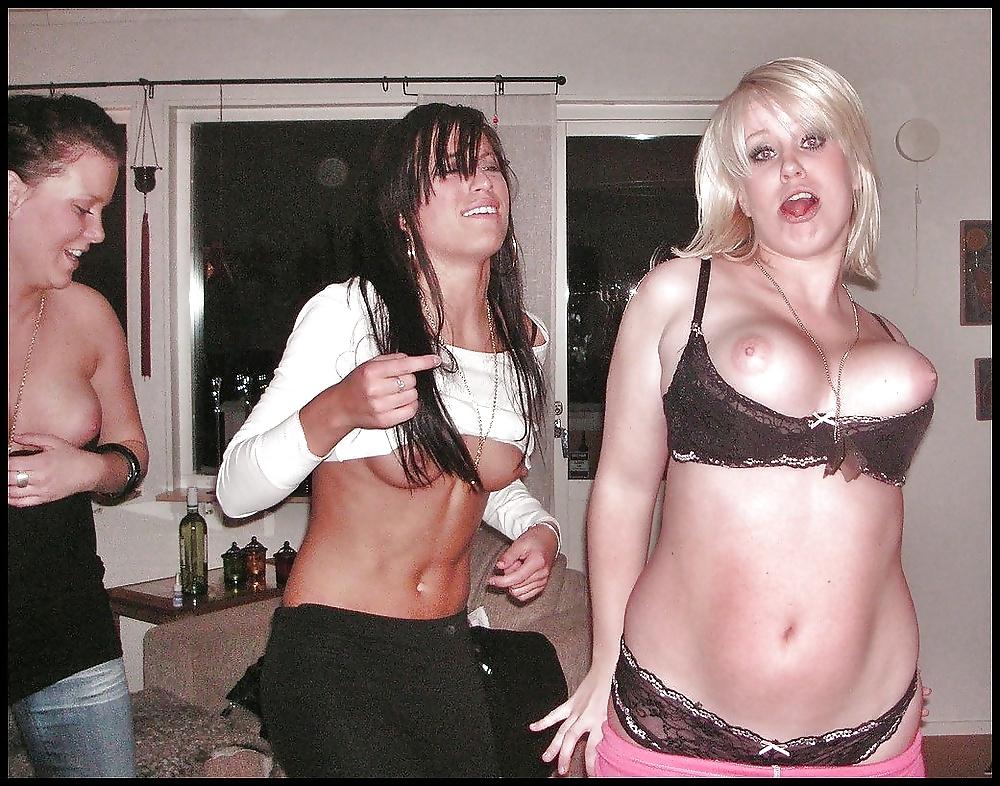 25P Wild sexy party chicks pt.4