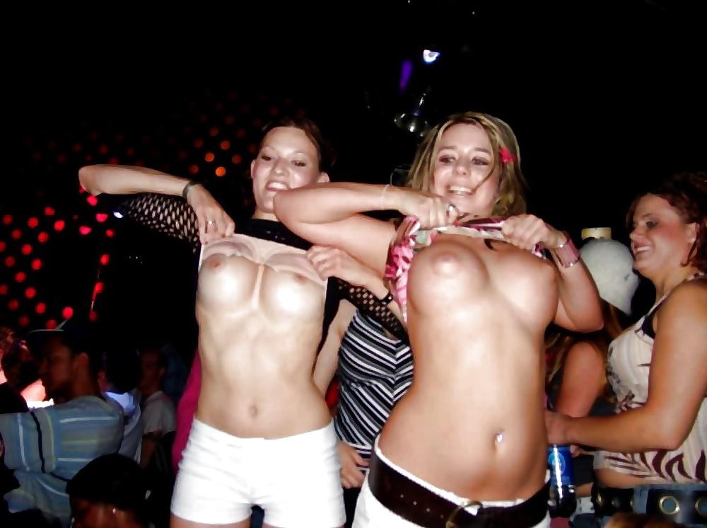 25P Wild sexy party chicks pt.6