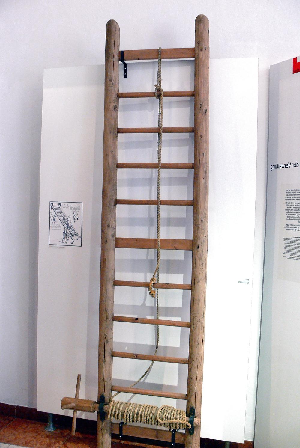 11P S-t-r-e-c-k-b-a-n-k, the medieval Torture R-a-c-k-