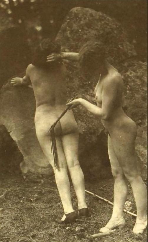 16P Vintage lady's &  Discipline-num-001