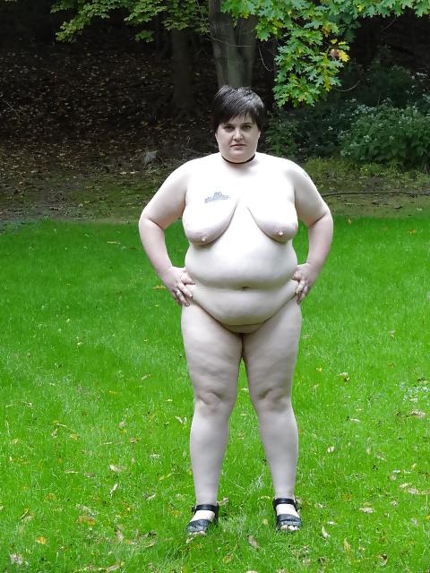 25P Kaylee in the park