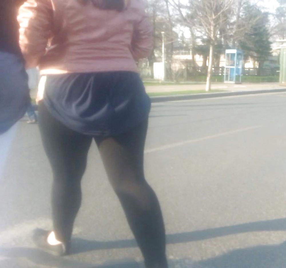 8P Sexy teens feet and ass romanian