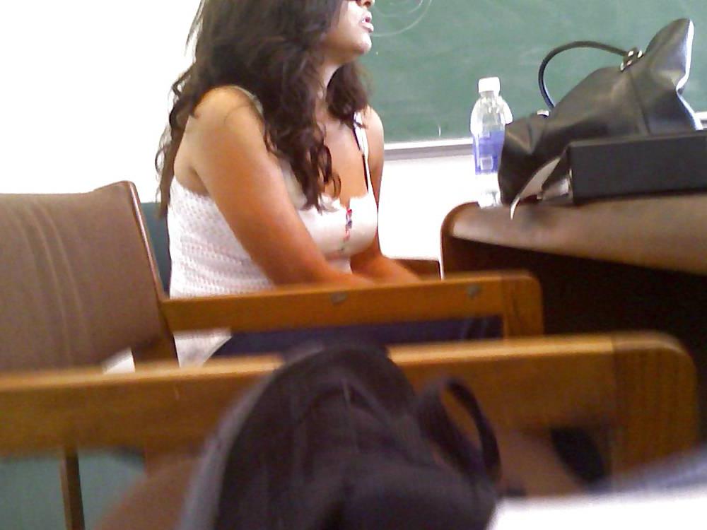 25P Candid school girls caught by phone cam