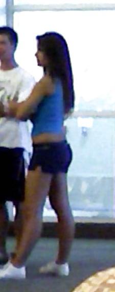 25P Candid school girls caught by phone cam