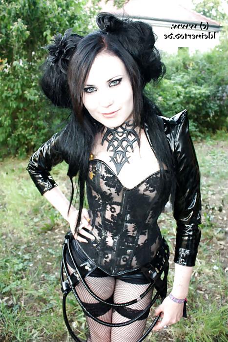25P Gothic XI