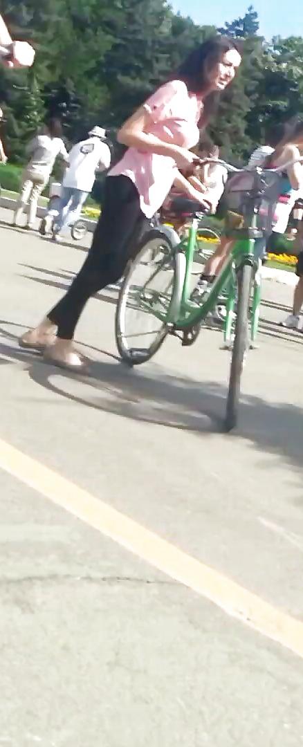 25P Spy girls on bicycles romanian