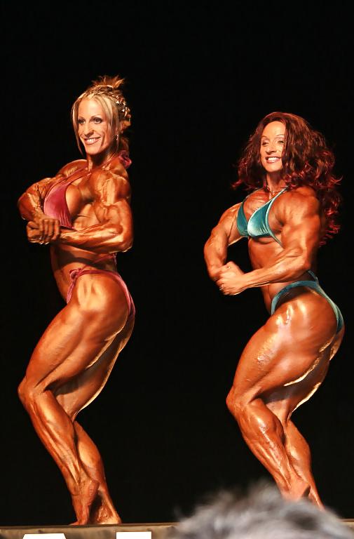 25P Hot Female Bodybuilders