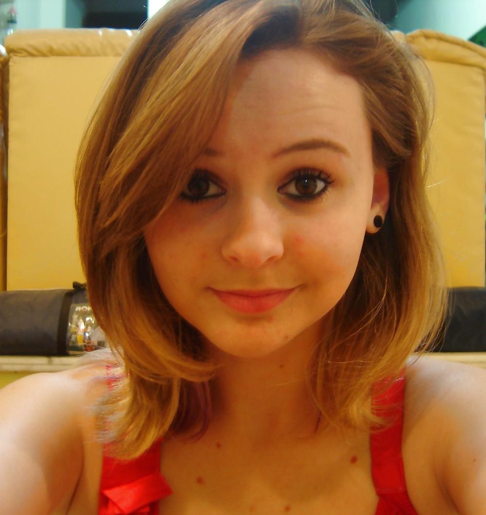 20P Facebook Friend - Bruna