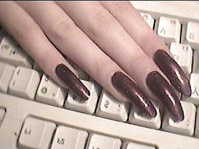 25P Love nails