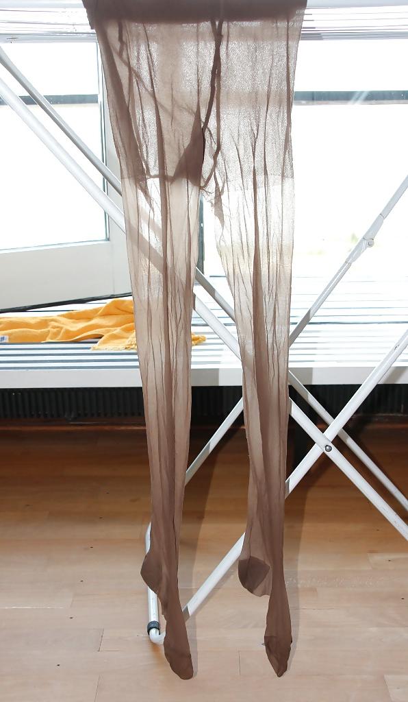 8P Girlfriends pantyhose and stockings