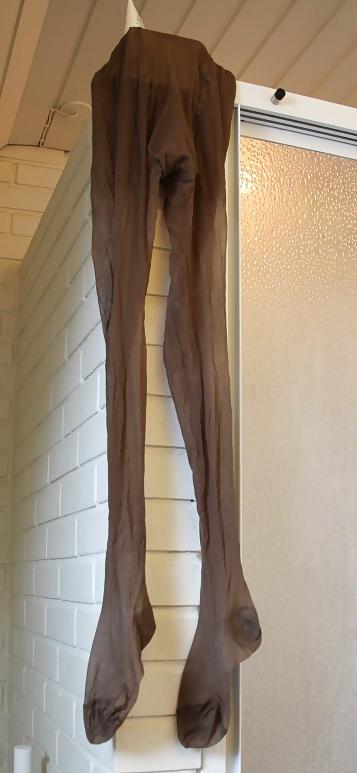 8P Girlfriends pantyhose and stockings