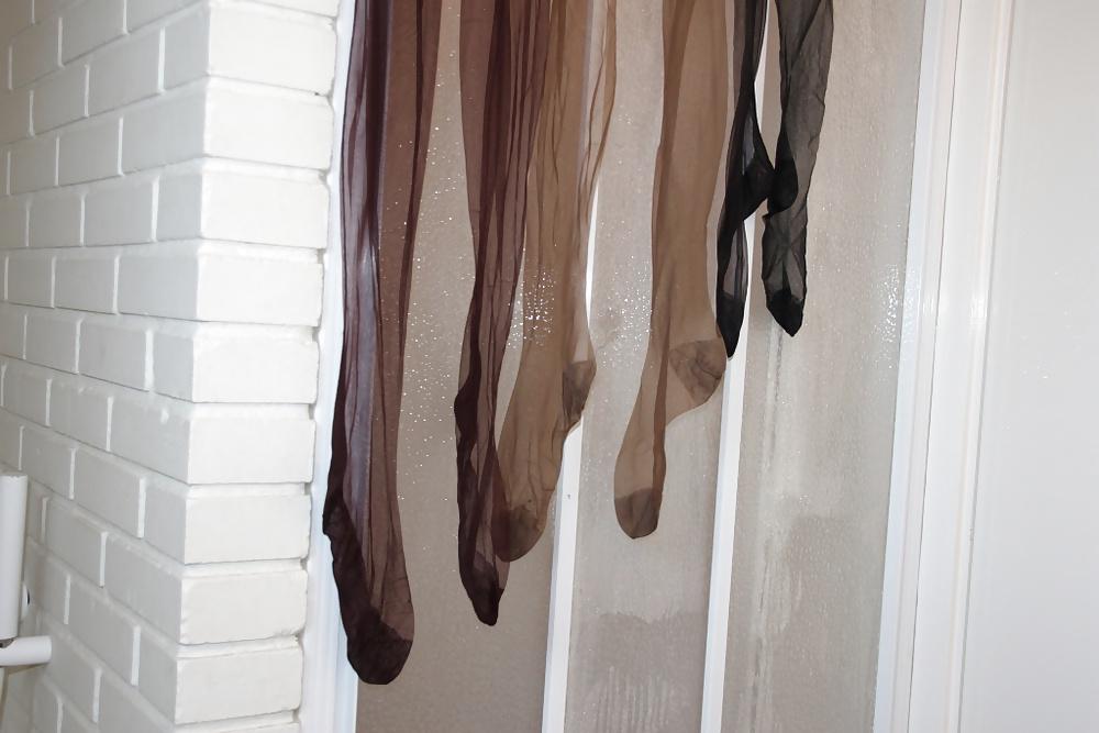 8P Girlfriends pantyhose and stockings