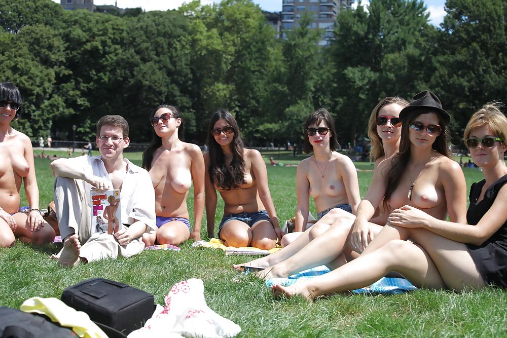 25P A SUNNY DAY AT PARK