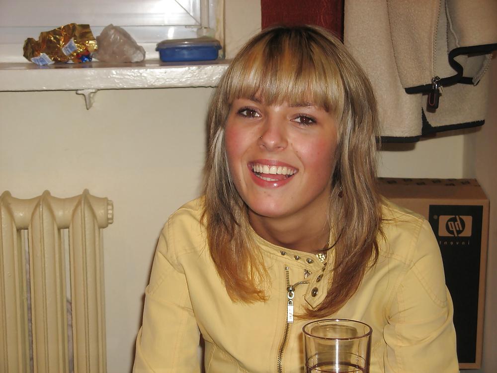 13P Holiday Girl