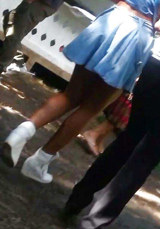 6P Spy sexy skirt and feet romanian-bronzata