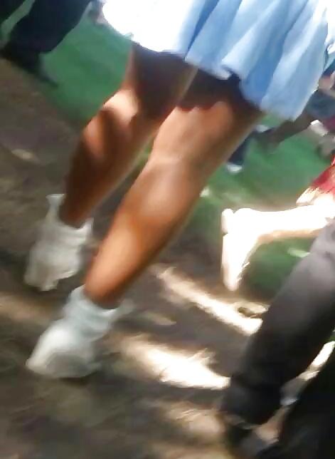 6P Spy sexy skirt and feet romanian-bronzata
