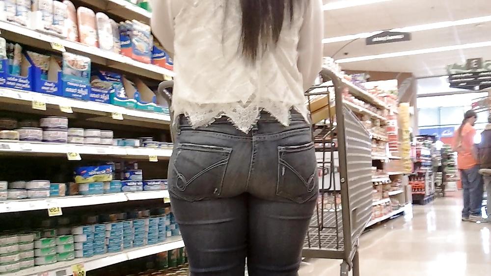 16P Candid Jeans 22