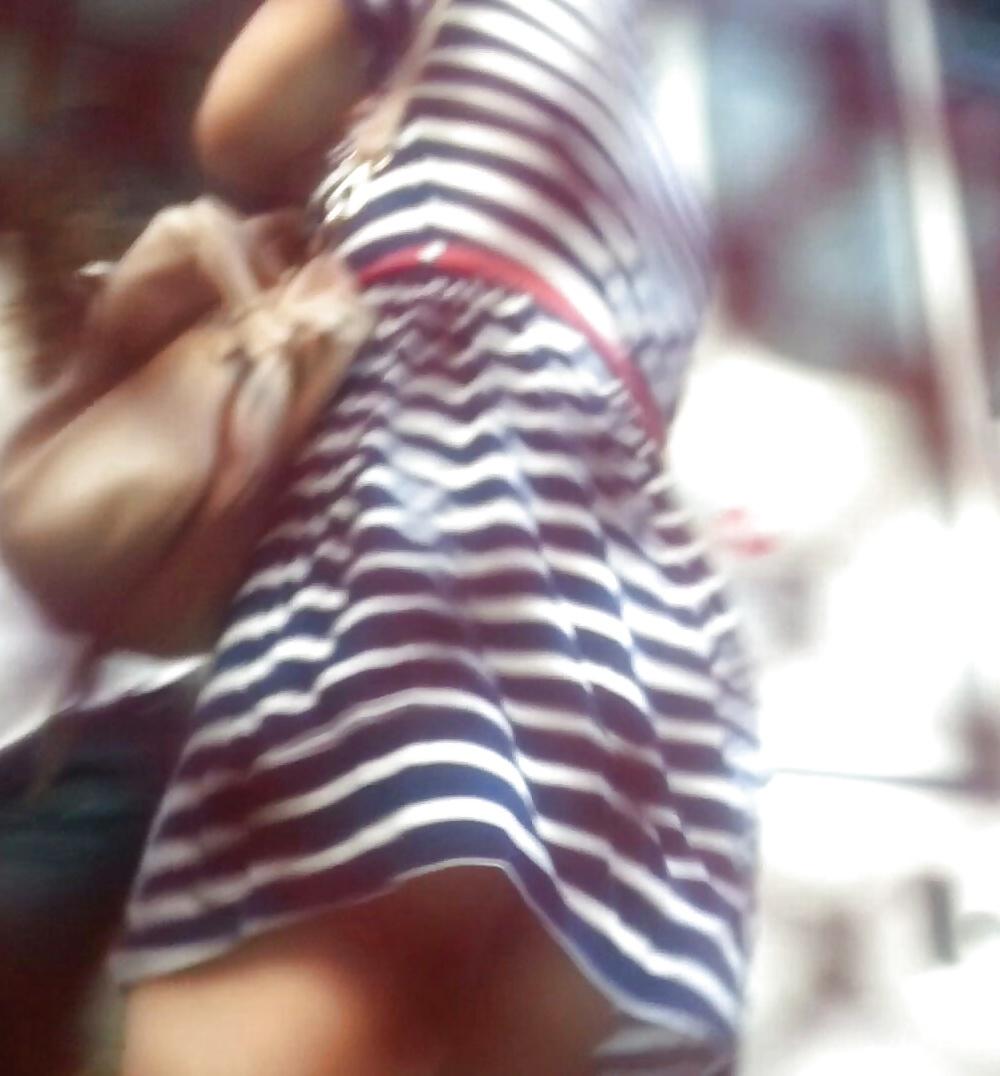 7P Spy sexy teens upskirt romanian-scuzati imaginea 