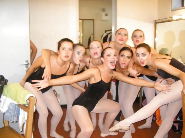 25P Dancers Behind the Scenes