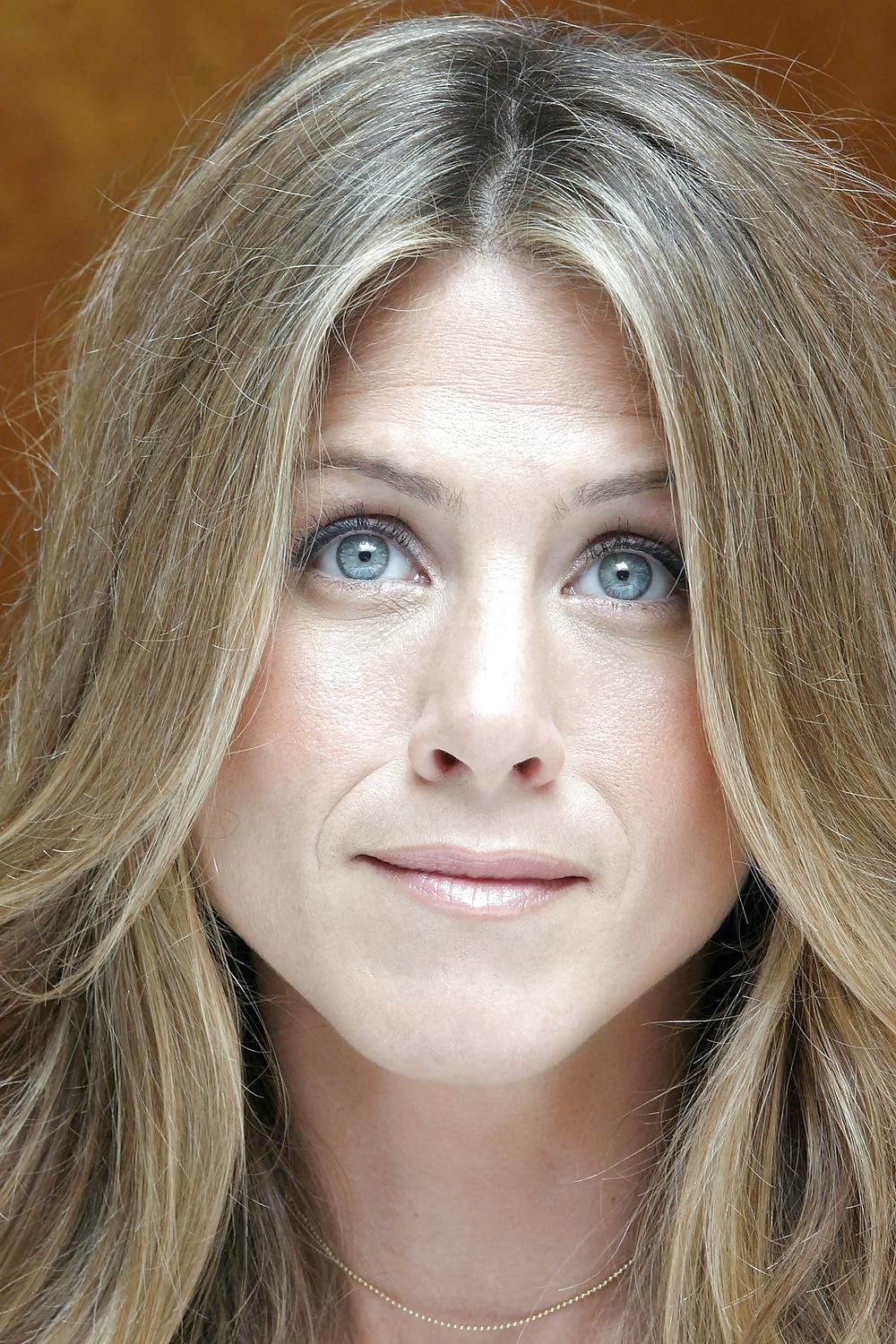 25P Jennifer Aniston Throughout The Years HQ Part 1 of 2 (CCM)
