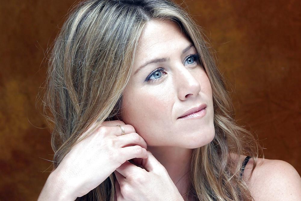 25P Jennifer Aniston Throughout The Years HQ Part 1 of 2 (CCM)