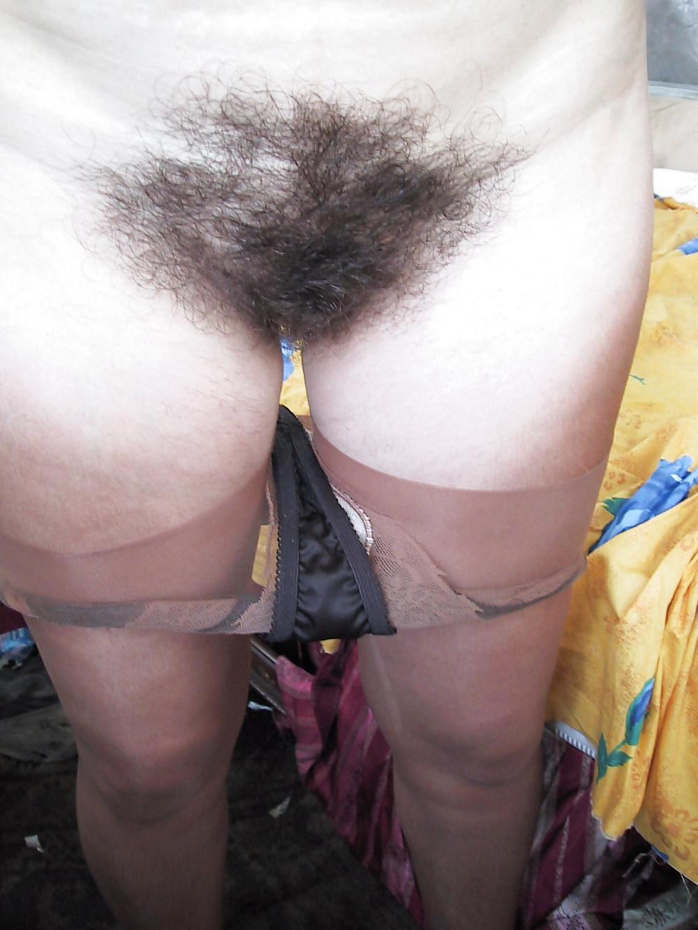 18P When the panties down along the legs