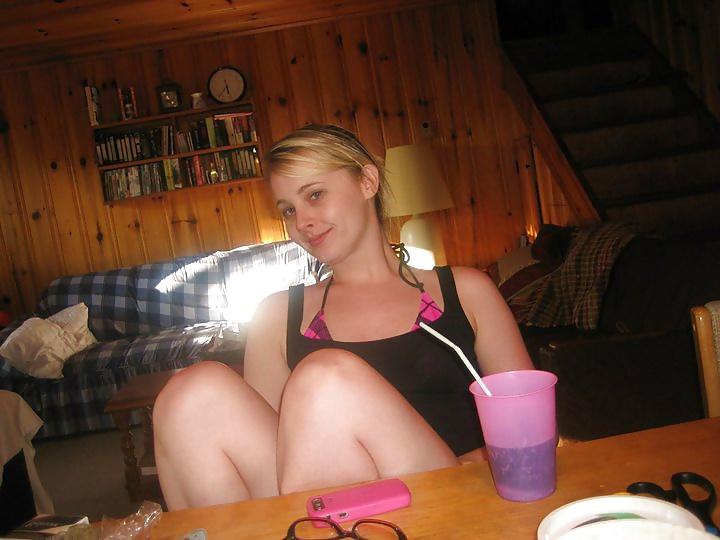 21P Non Nudes of Friend's Ex