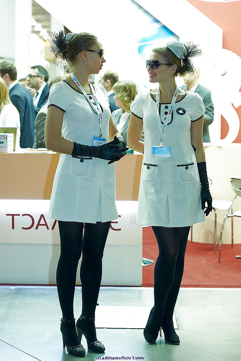 25P Hot pantyhose babes on FAIRS - hostess