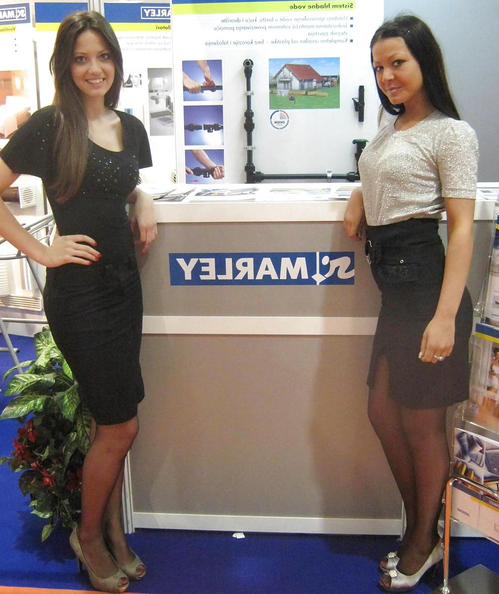 25P Hot pantyhose babes on FAIRS - hostess