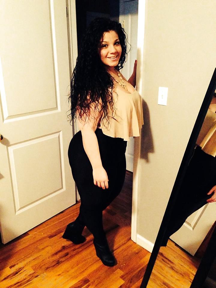 25P Thick PAWG! Beautiful eyes!