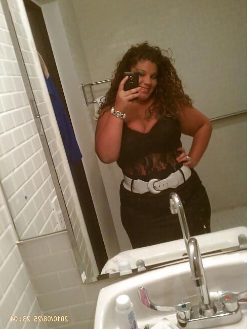 25P Thick PAWG! Beautiful eyes!