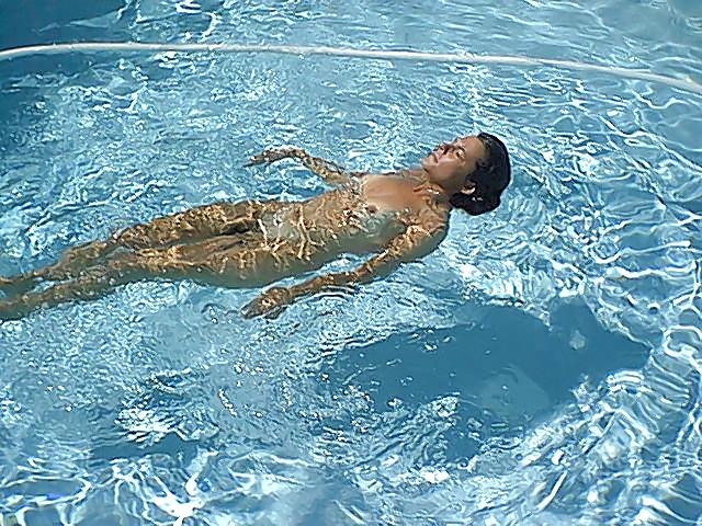 11P A friend at my pool