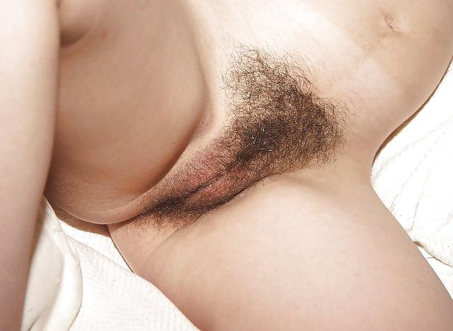 7P Saggy hairy wife wants to fuck on couch - jerk off